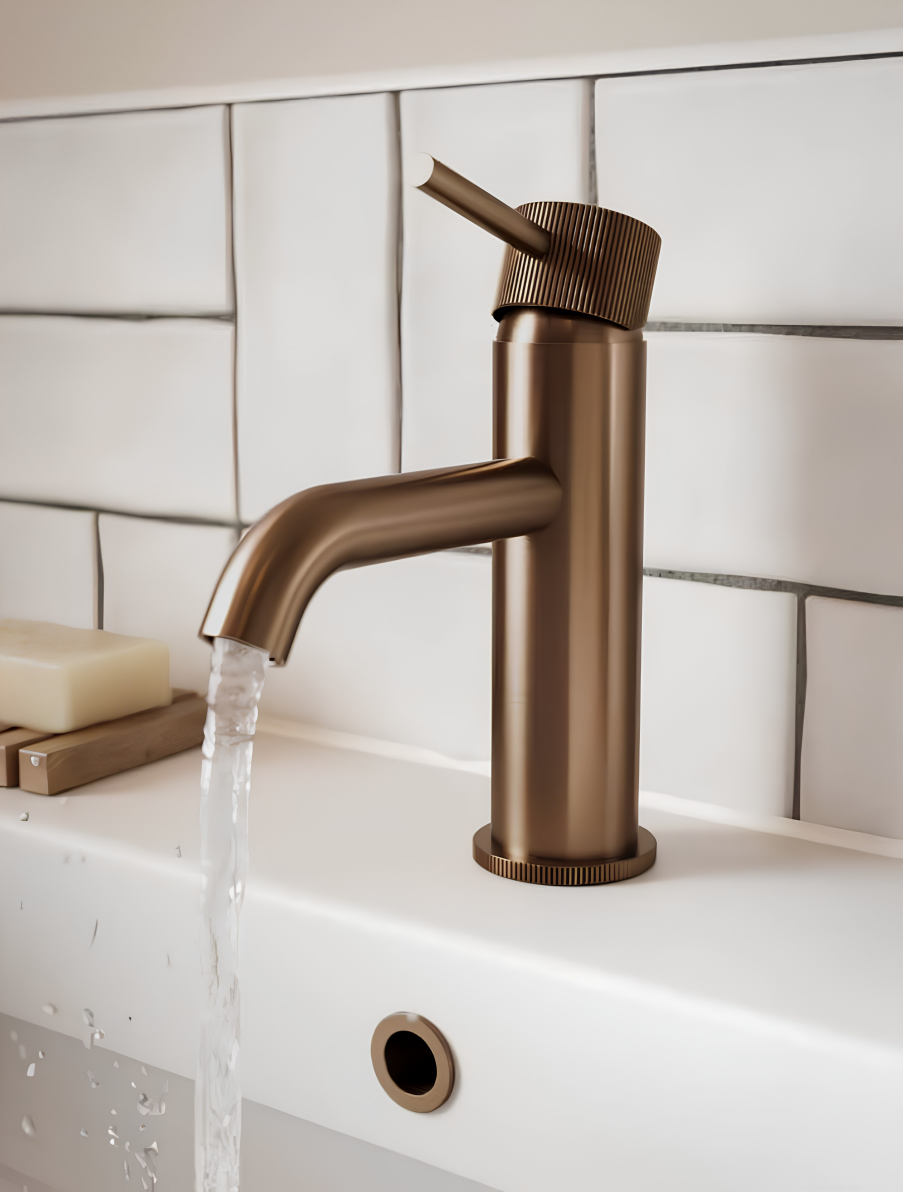 Aqua Mineral Flute Basin Mono with click waste