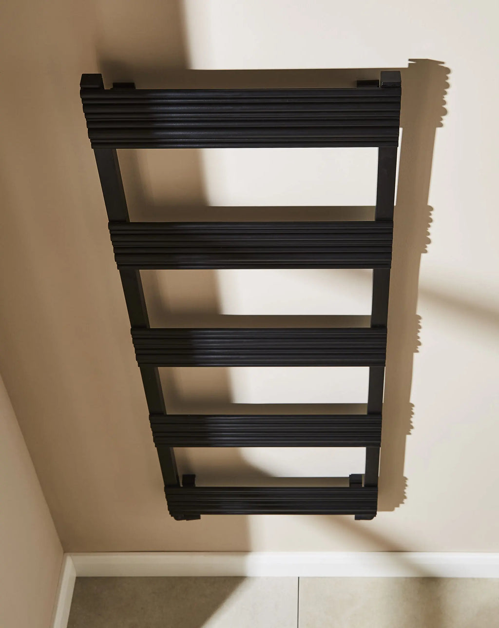 Sherbrooke Modern Aluminium Heated Towel Rail MATT BLACK K-RAD HPS Hartlepool Plumbing Supplies